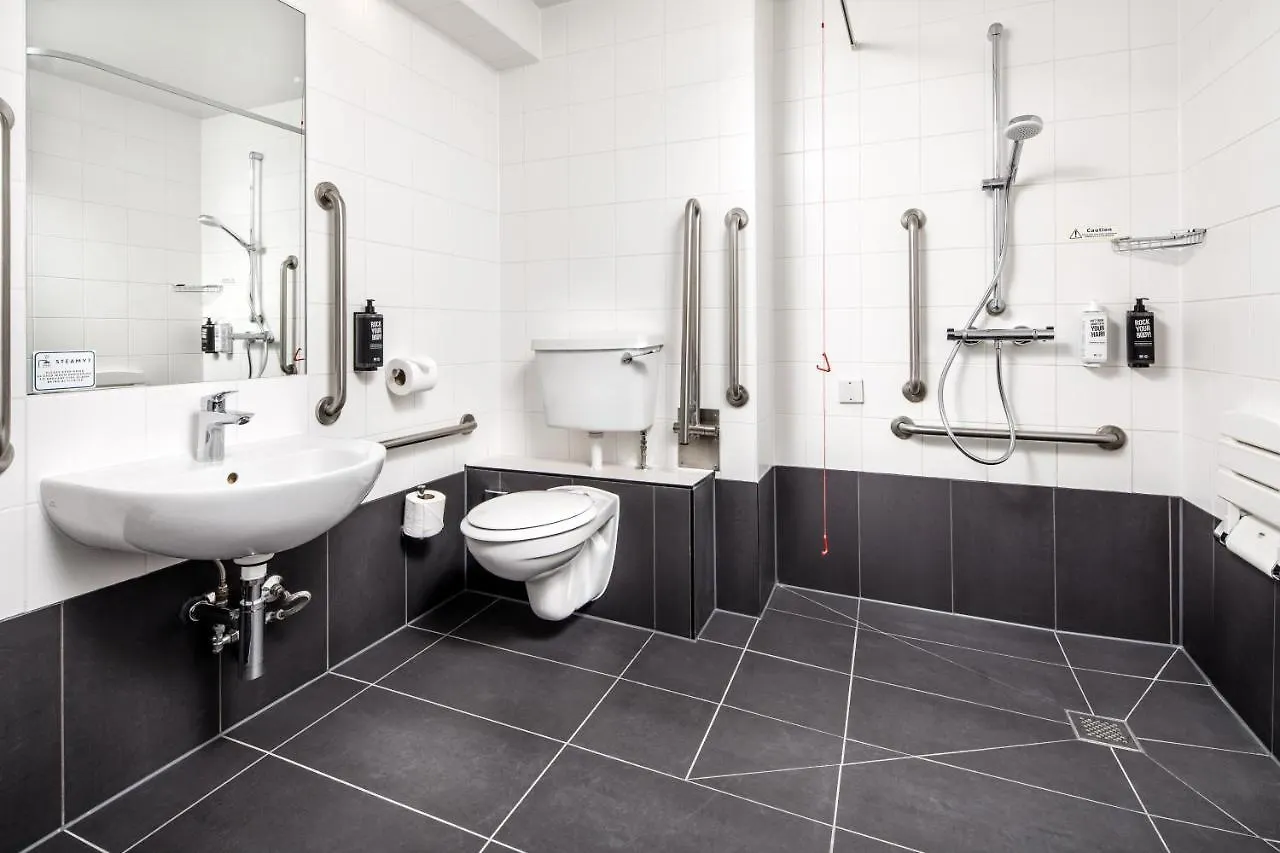 Ibis London Heathrow Terminal 5 Hotel Hillingdon