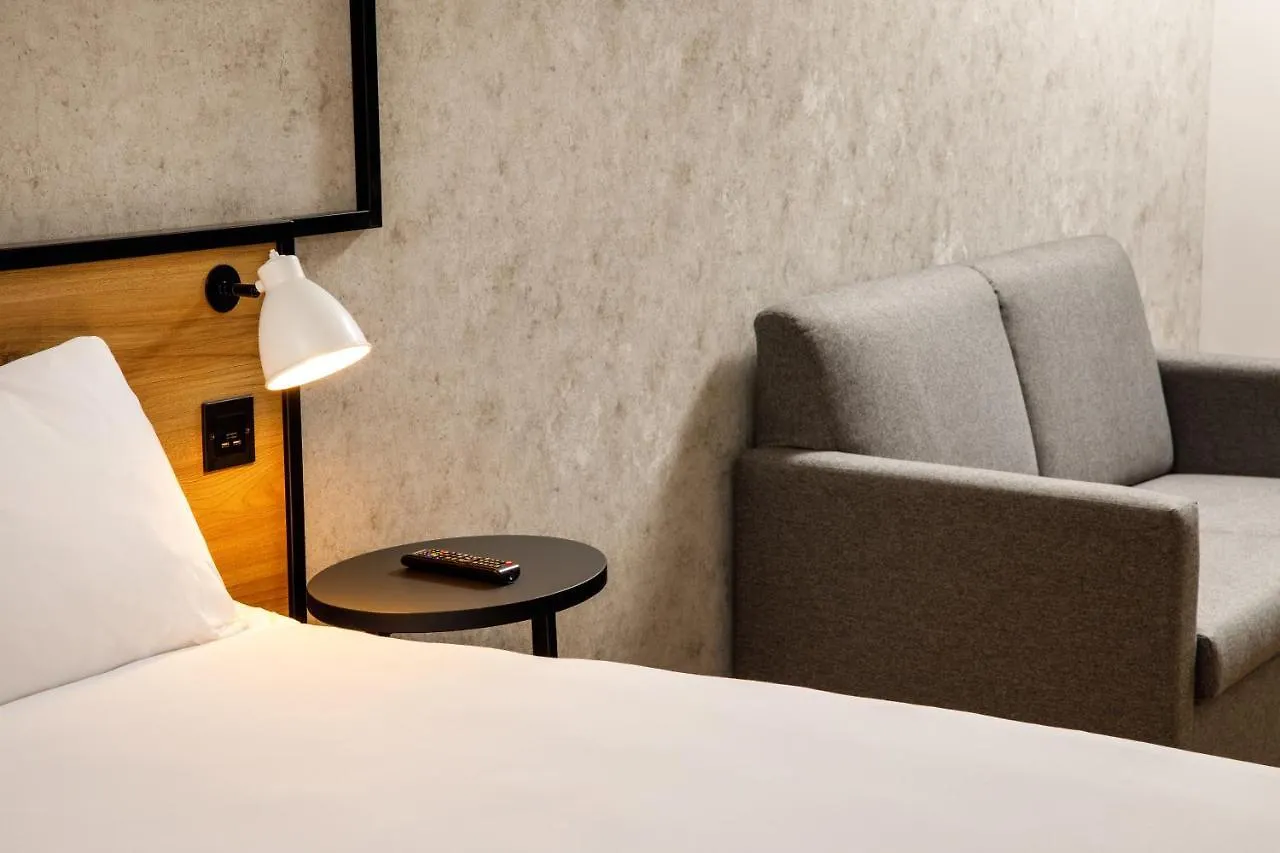 Ibis London Heathrow Terminal 5 Hotel Hillingdon